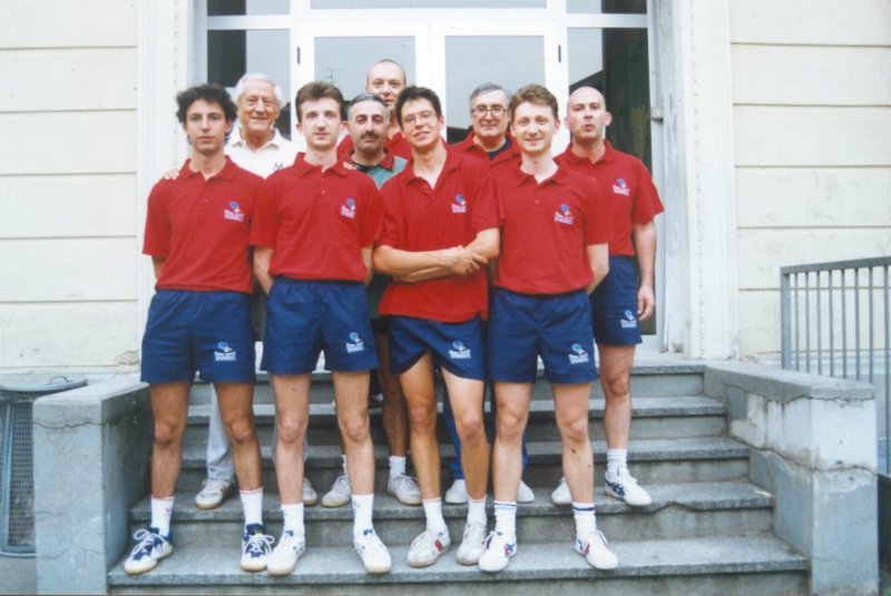 squadremaschilianno2000.jpg